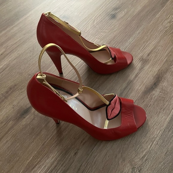 GUCCI X DISNEY Molina Lips Applique Strap Heels in Red Sz 11 US - Picture 6 of 12